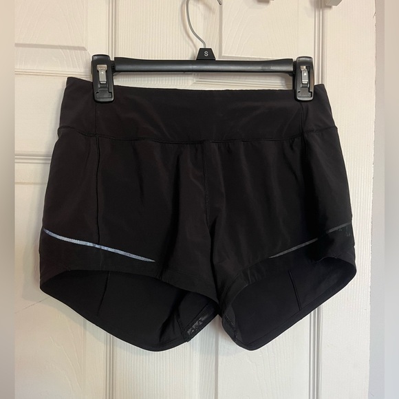 Lululemon Hotty Hot Athletic Shorts - Picture 1 of 7